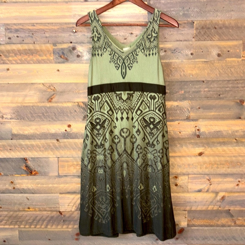 GET READY FOR SUMMER!  Excellent Condition Athleta sundress - super soft - Med